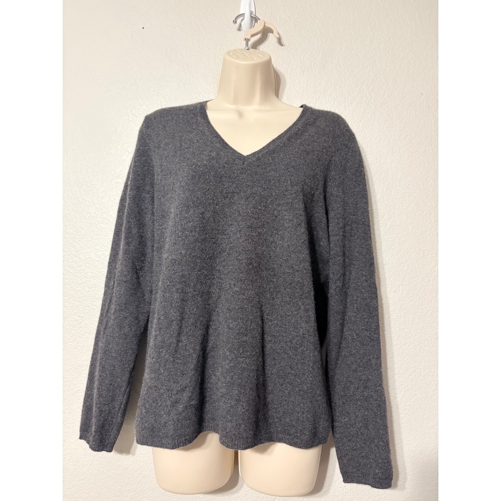 Lord & Taylor Cashmere V-Neck Sweater Gray Large 100% Cashmere Knit Top